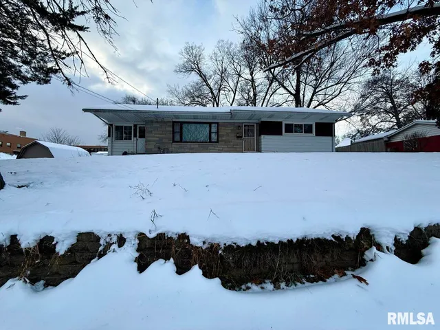 $192,500 | 1929 5th Street, East Moline, IL 61244