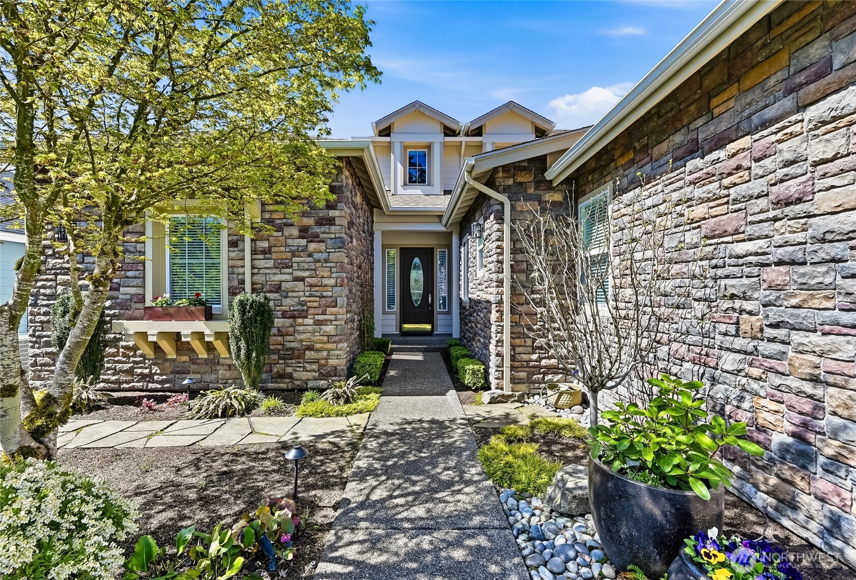 24035 Northeast Adair Road Redmond, WA 98053 - Photo 4 of 40