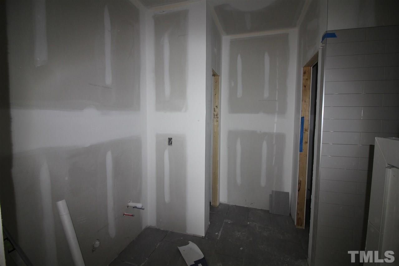 642 Watauga Street Raleigh, NC 27604 - Photo 14 of 17 a view of room