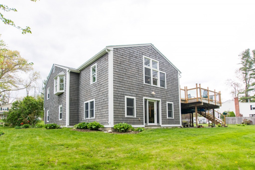 15 Longmeadow Road Medfield, MA 02052 - Photo 1 of 30