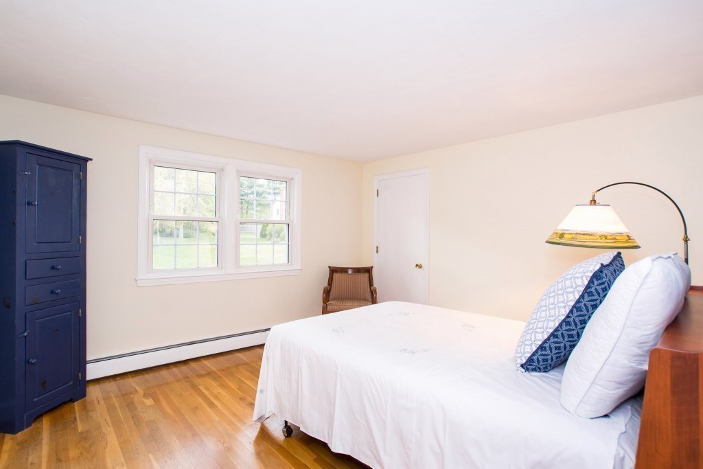 15 Longmeadow Road Medfield, MA 02052 - Photo 18 of 30