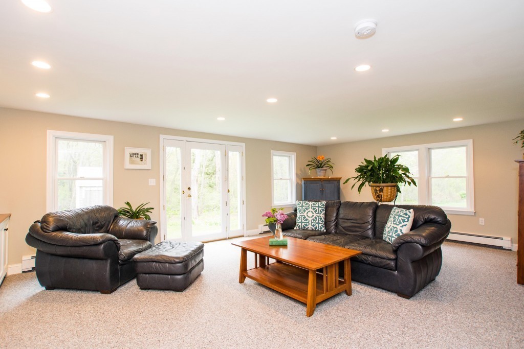 15 Longmeadow Road Medfield, MA 02052 - Photo 6 of 30