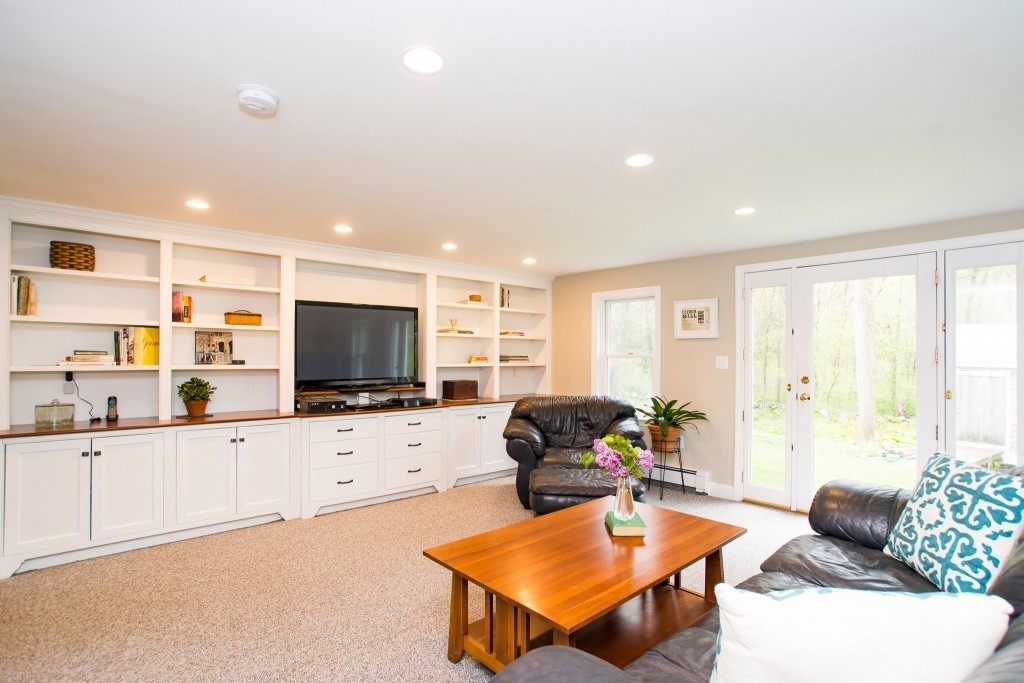 15 Longmeadow Road Medfield, MA 02052 - Photo 7 of 30