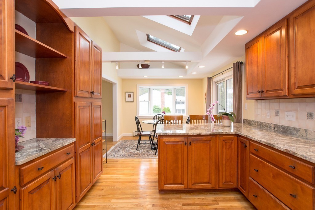 15 Longmeadow Road Medfield, MA 02052 - Photo 9 of 30