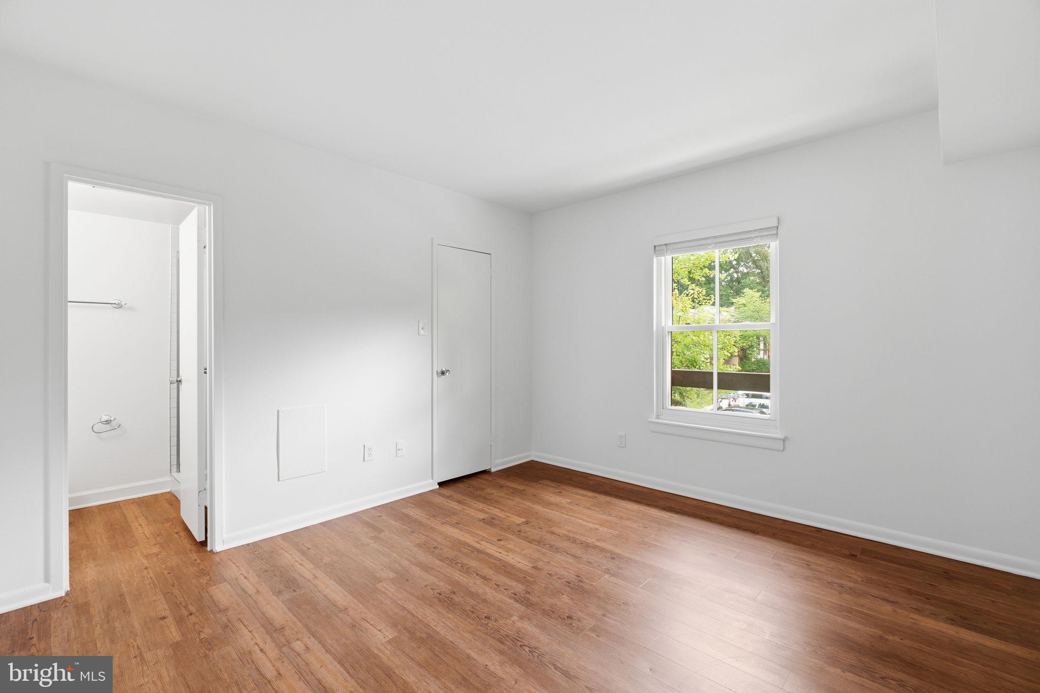 11619 Stoneview Square, Unit 22C Reston, VA 20191 - Photo 18 of 51 Bedroom #2