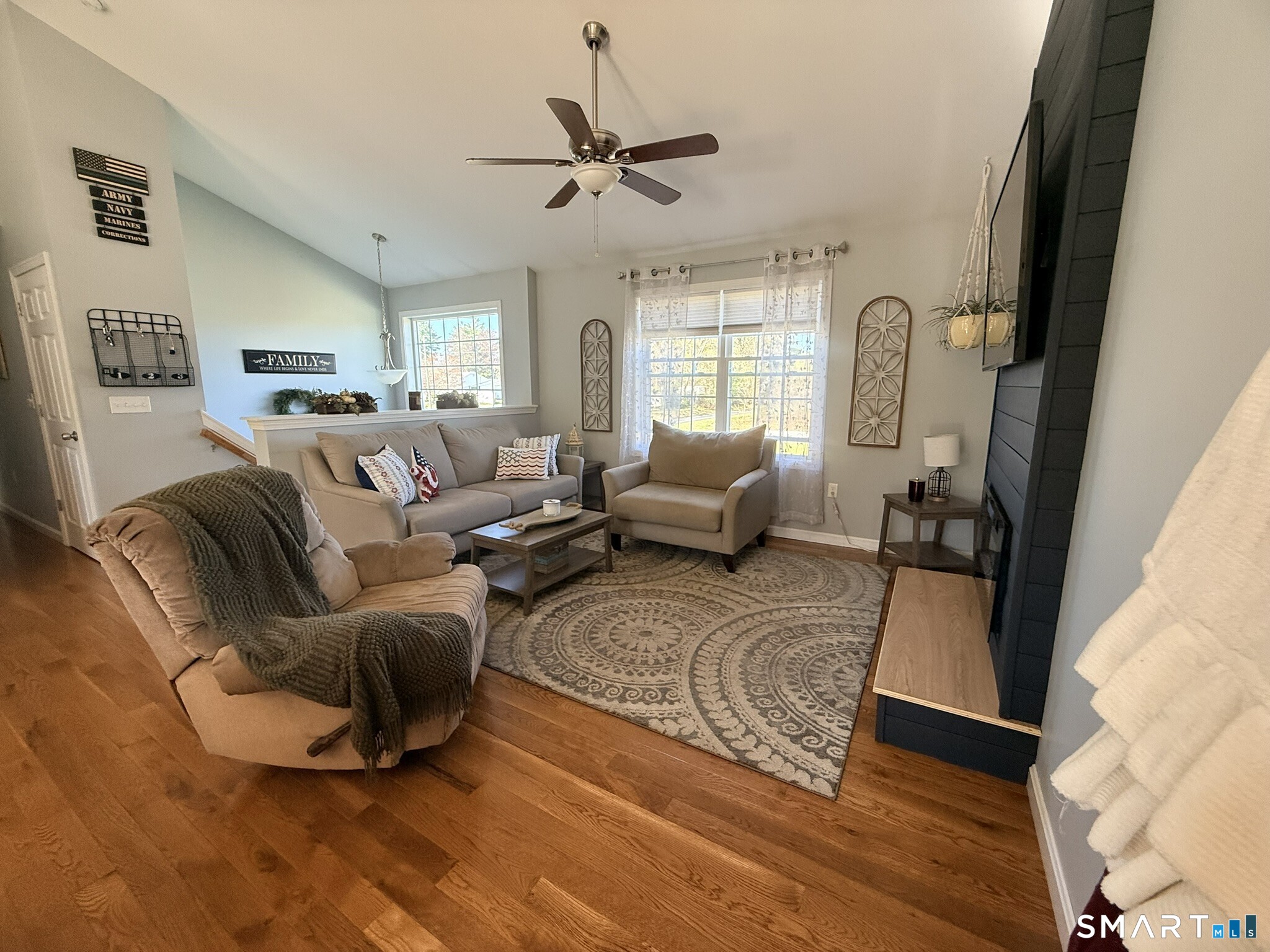 6 Lillian Avenue Thompson, CT 06277 - Photo 16 of 39