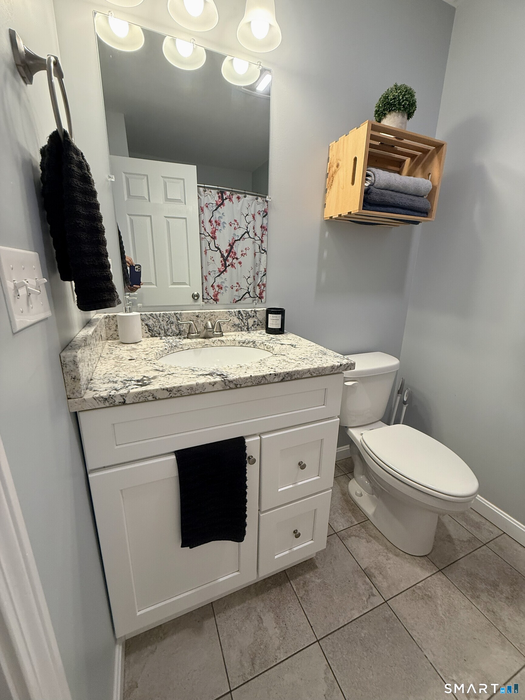 6 Lillian Avenue Thompson, CT 06277 - Photo 24 of 39