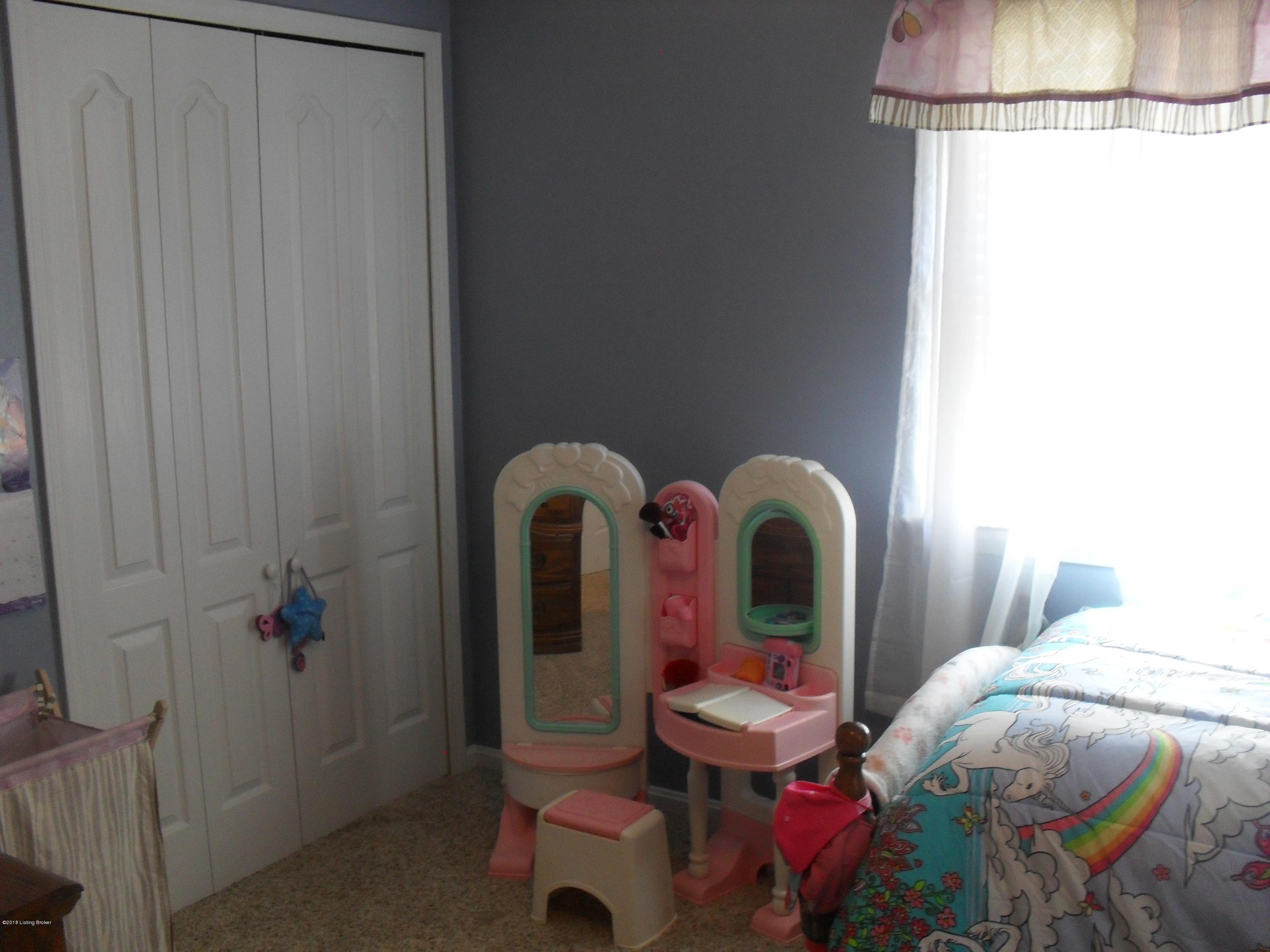 1026 Franelm Road Louisville, KY 40214 - Photo 10 of 43 SDC13740