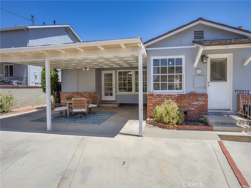 521 Bethany Road Burbank, CA 91504 - Photo 31 of 50 Back