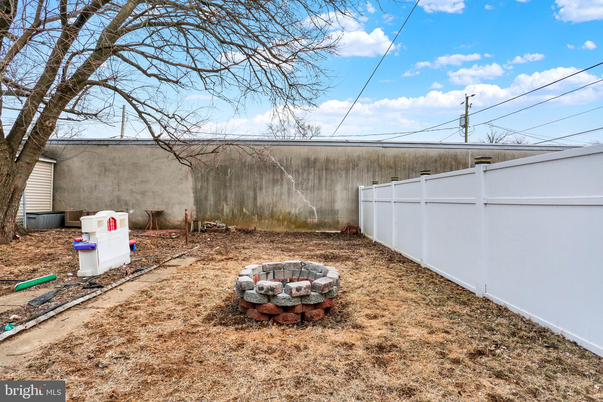 108 Reading Avenue Reading, PA 19607 - Photo 20 of 22 Gallery Image 20