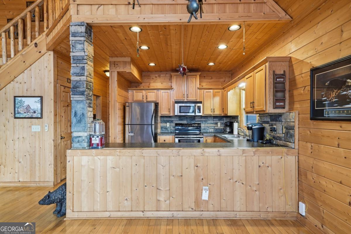 97 Fox Mountain Crossing Blue Ridge, GA 30513 - Photo 31 of 58