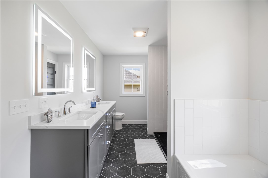 212 St Louis Avenue Woonsocket, RI 02895 - Photo 23 of 38