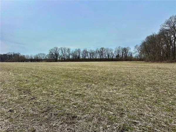 $190,000 | 401 Northwest Nw Road, Chilhowee, MO 64733