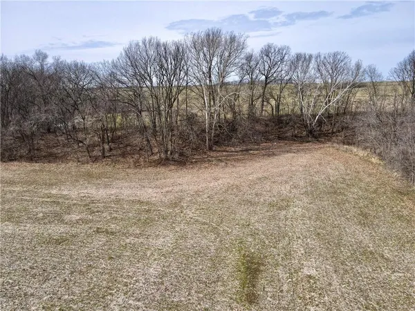 $190,000 | 401 Northwest Nw Road, Chilhowee, MO 64733