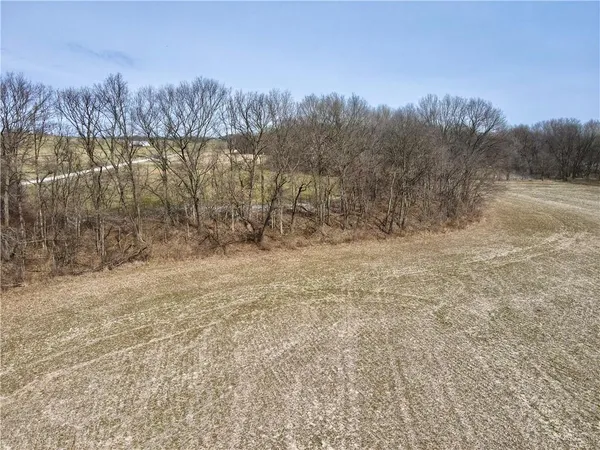 $190,000 | 401 Northwest Nw Road, Chilhowee, MO 64733