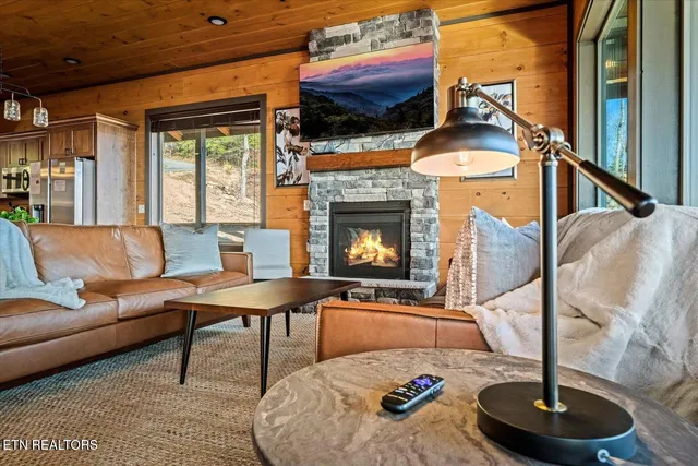 $1,300,000 | 1852 Mountain Ash Way, Sevierville, TN 37876