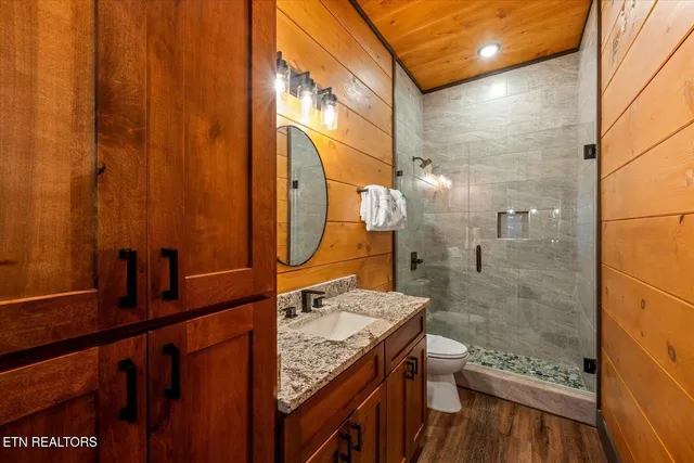 $1,300,000 | 1852 Mountain Ash Way, Sevierville, TN 37876