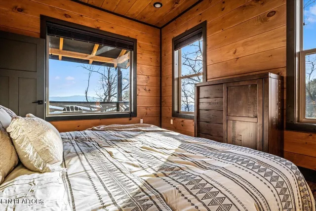 $1,300,000 | 1852 Mountain Ash Way, Sevierville, TN 37876