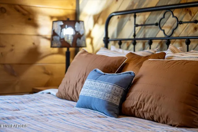 $1,300,000 | 1852 Mountain Ash Way, Sevierville, TN 37876