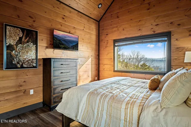 $1,300,000 | 1852 Mountain Ash Way, Sevierville, TN 37876