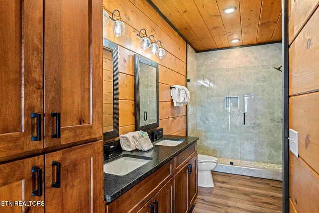 $1,300,000 | 1852 Mountain Ash Way, Sevierville, TN 37876