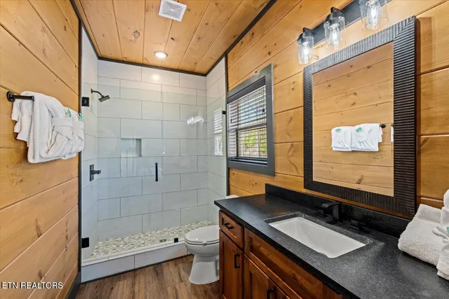 $1,300,000 | 1852 Mountain Ash Way, Sevierville, TN 37876