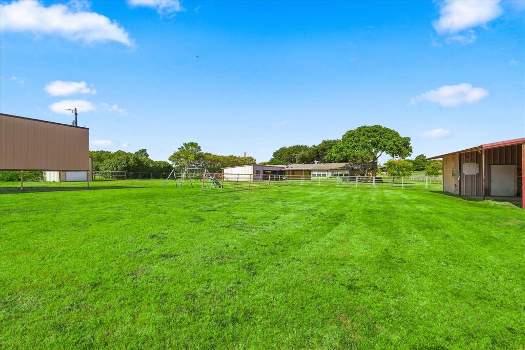 10138 Terrace Road Sanger, TX 76266 - Photo 18 of 39 Gallery Image 18