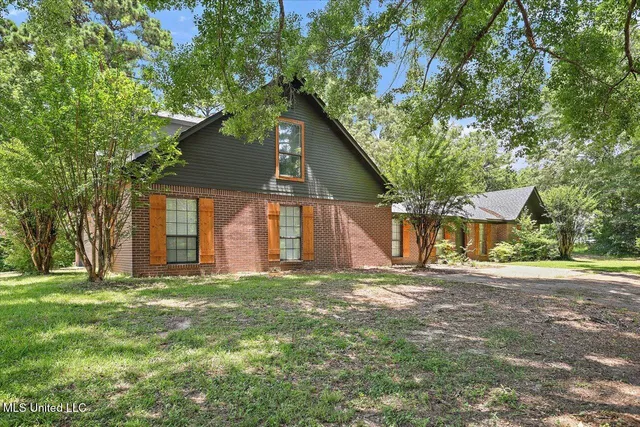 $384,900 | 2713 Highway 471, Brandon, MS 39047