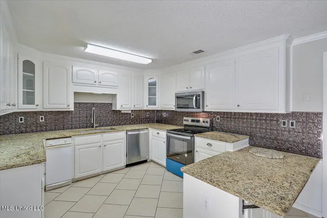 $384,900 | 2713 Highway 471, Brandon, MS 39047