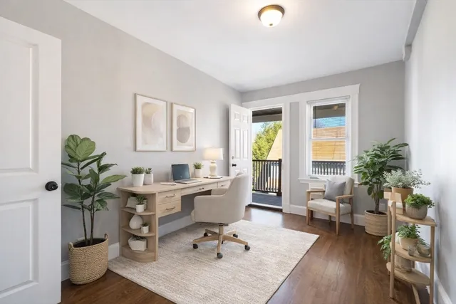 $2,900 | 10 Centre Avenue, Unit 6, Boston, MA 02124