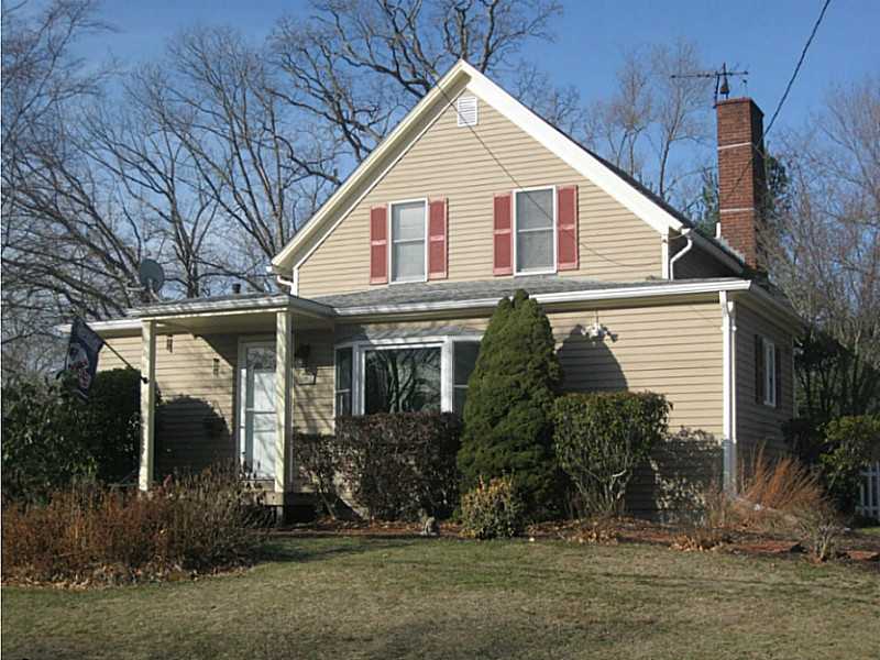129 Rodney Road Warwick, RI 02889 - Photo 1 of 25 Exterior Front.