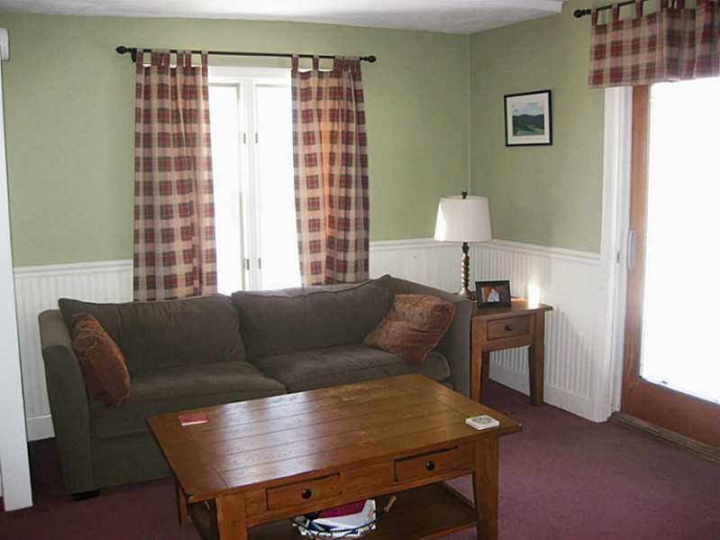 129 Rodney Road Warwick, RI 02889 - Photo 12 of 25 Living Room.