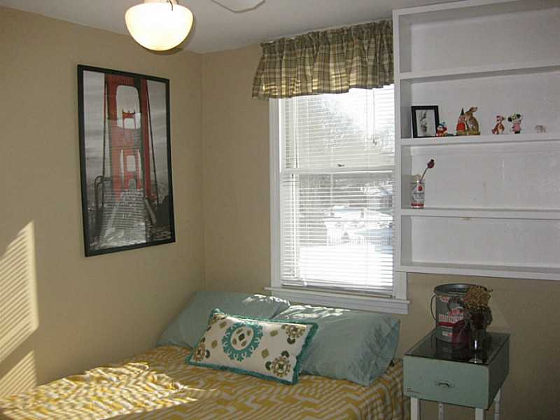 129 Rodney Road Warwick, RI 02889 - Photo 18 of 25 Bedroom.