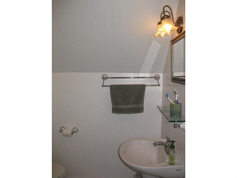 129 Rodney Road Warwick, RI 02889 - Photo 25 of 25 Bathroom.