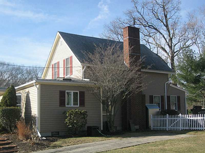 129 Rodney Road Warwick, RI 02889 - Photo 3 of 25 Exterior Front.