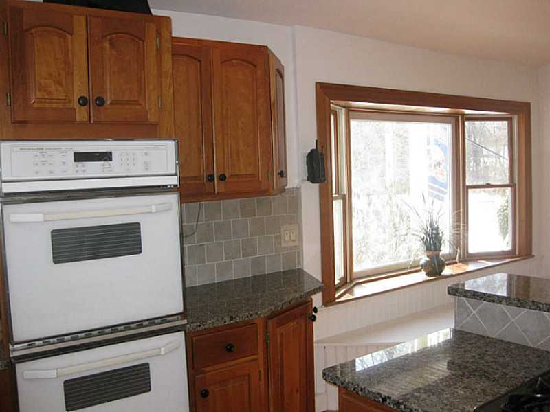 129 Rodney Road Warwick, RI 02889 - Photo 10 of 25 Kitchen.