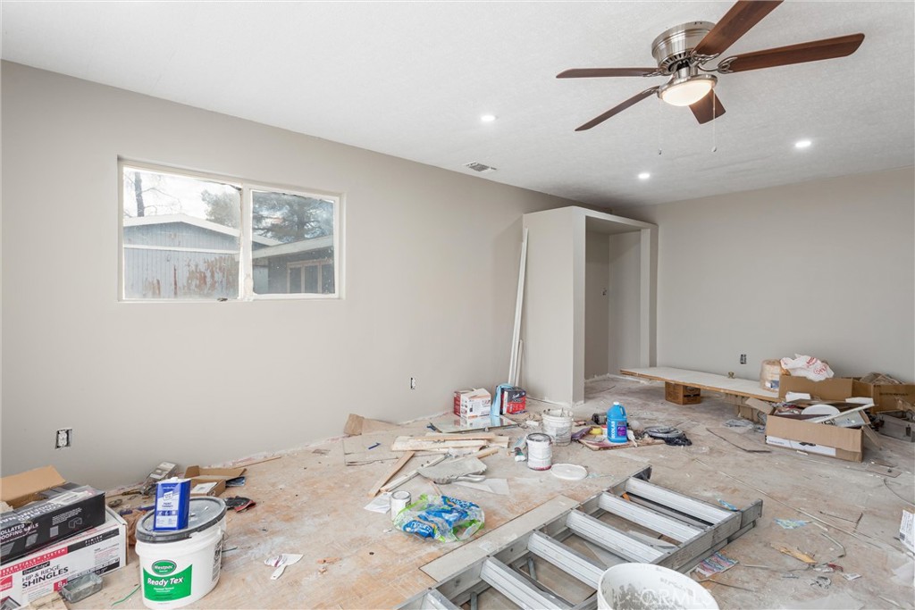 38484 Foothill Road Lucerne Valley, CA 92356 - Photo 8 of 45 a view of a workspace with furniture