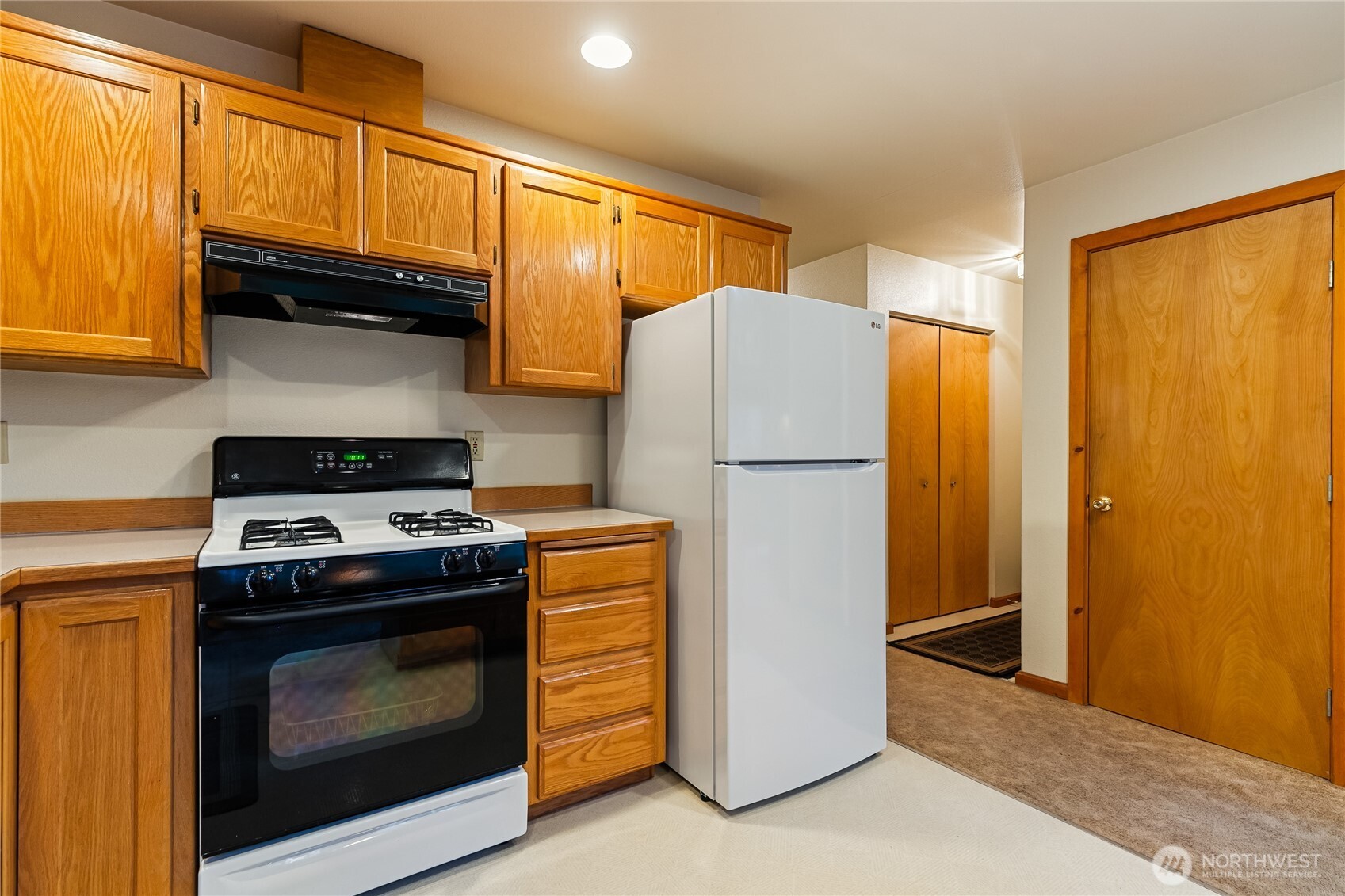 7077 Austin Pass Road Glacier, WA 98244 - Photo 12 of 35