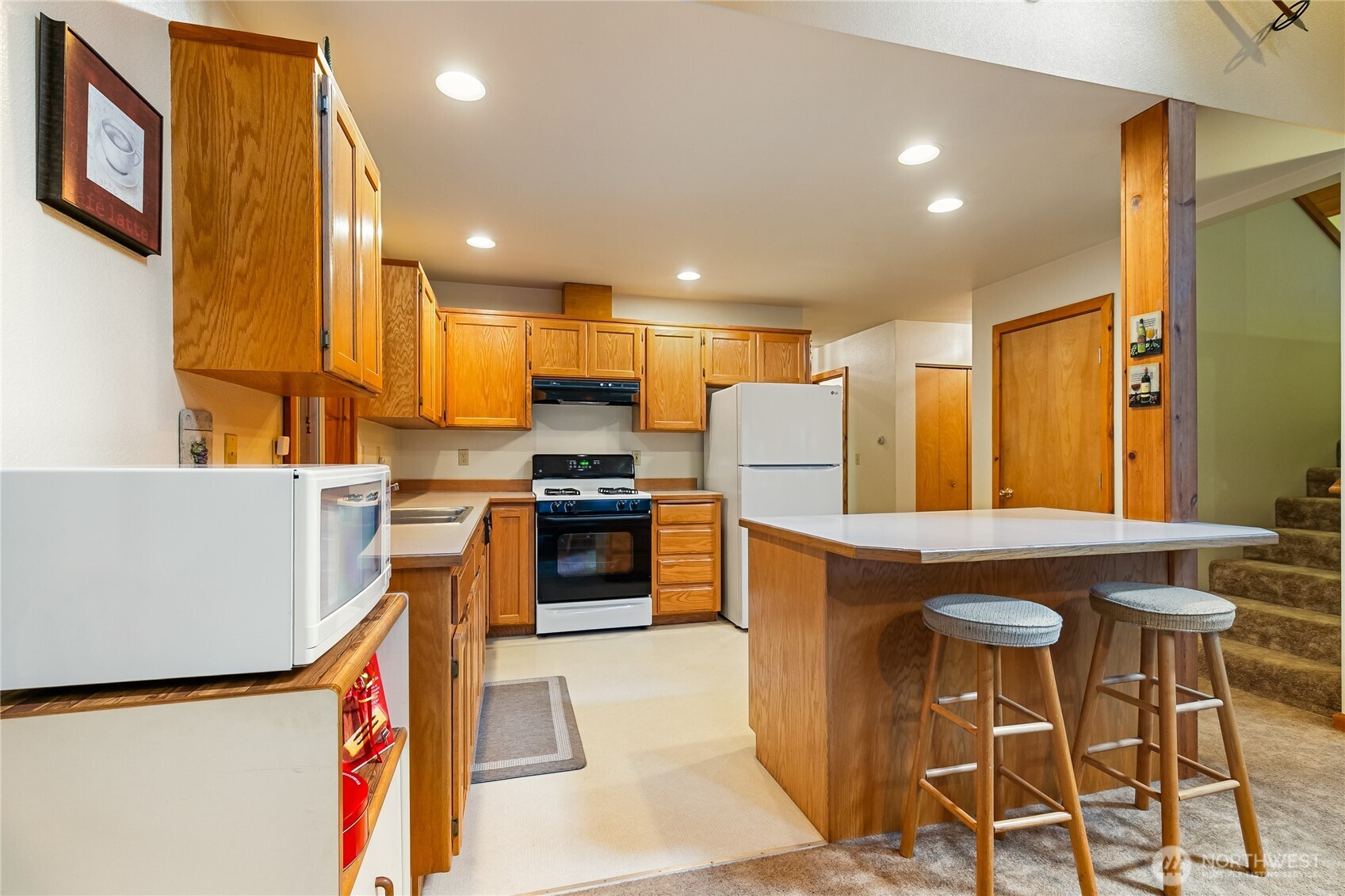 7077 Austin Pass Road Glacier, WA 98244 - Photo 8 of 35