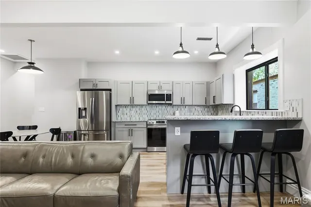 $3,500 | 7358 Pershing Avenue, St. Louis, MO 63130