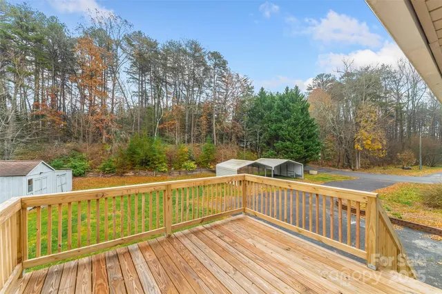$350,000 | 2210 24th St Circle Northeast, Hickory, NC 28601