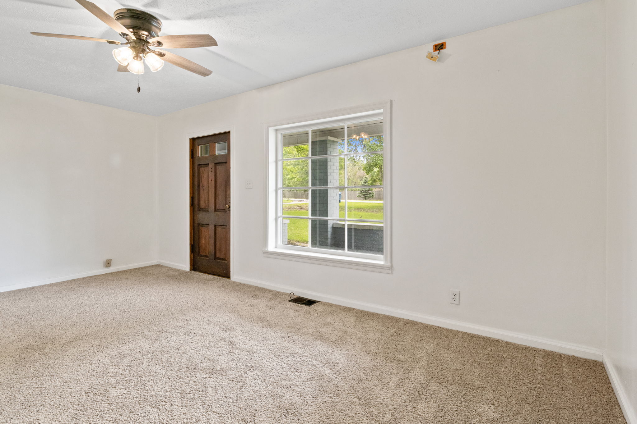 202 West Banta Road Indianapolis, IN 46217 - Photo 7 of 30 Gallery Image 7
