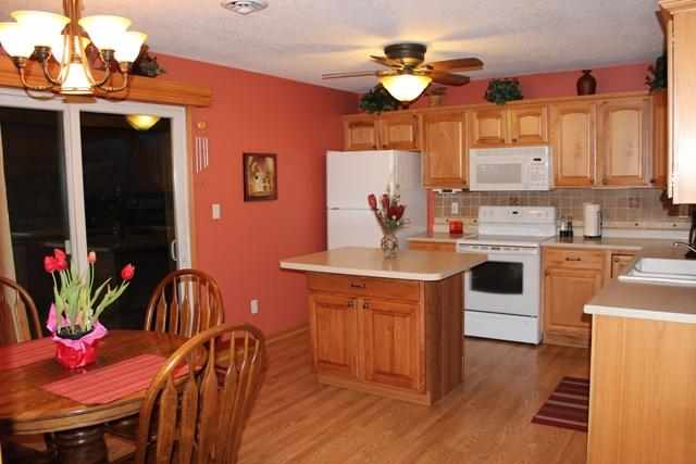 522 South 3rd Street Colona, IL 61241 - Photo 8 of 24 Gallery Image 8