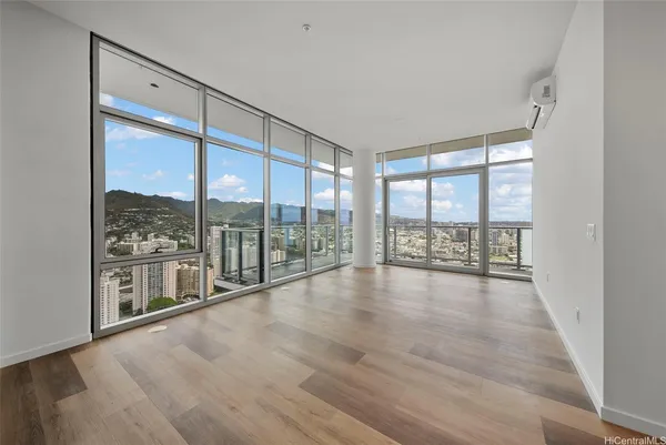 $5,000 | 1500 Rycroft Street, Unit 4401R, Honolulu, HI 96814