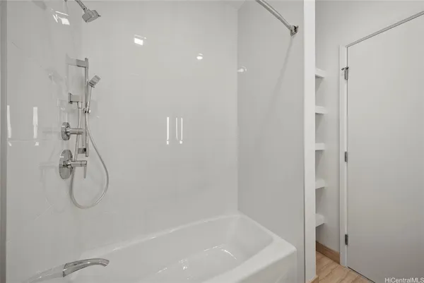 $5,000 | 1500 Rycroft Street, Unit 4401R, Honolulu, HI 96814