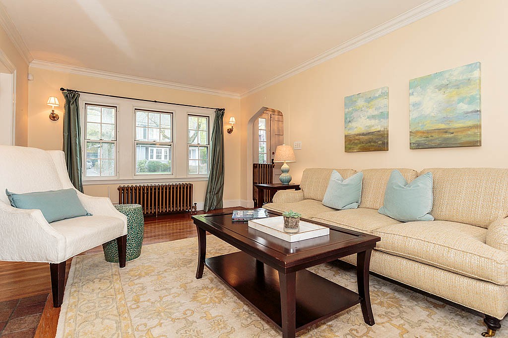 11 Ivy Road Belmont, MA 02478 - Photo 4 of 17