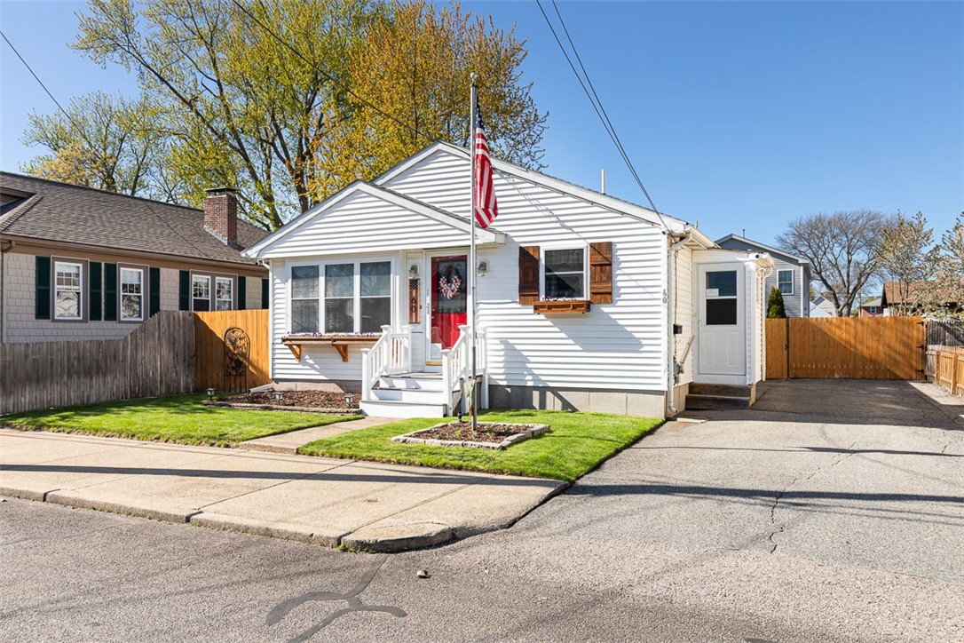 60 Greeley Street Pawtucket, RI 02861 - Photo 2 of 50