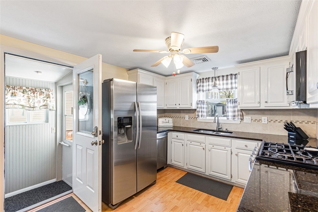 60 Greeley Street Pawtucket, RI 02861 - Photo 5 of 50