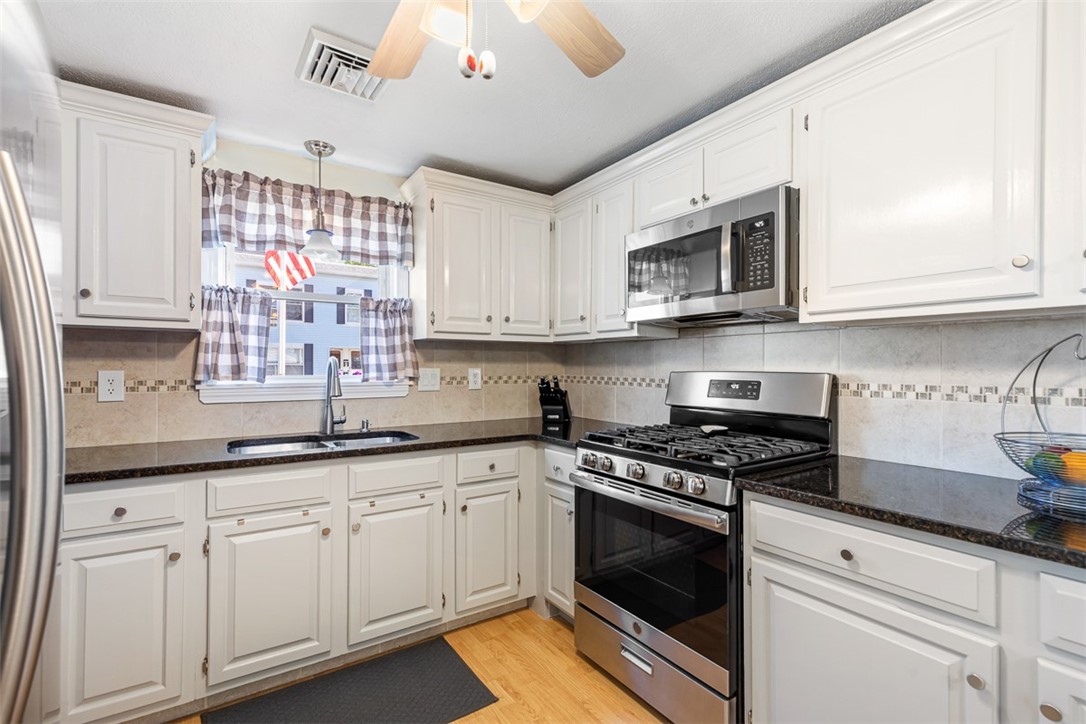 60 Greeley Street Pawtucket, RI 02861 - Photo 9 of 50