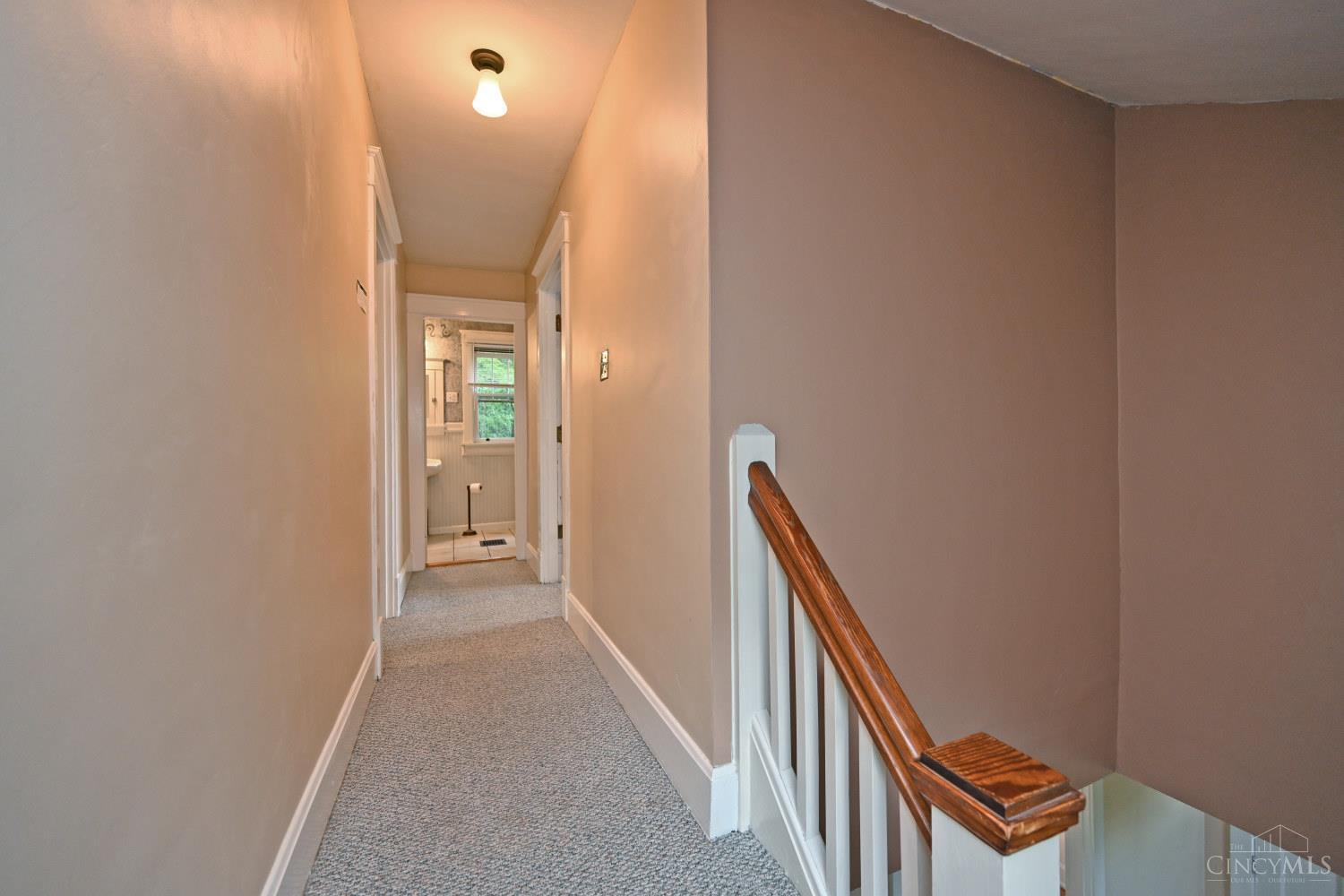 725 Riddle Road Cincinnati, OH 45220 - Photo 24 of 53 Gallery Image 24